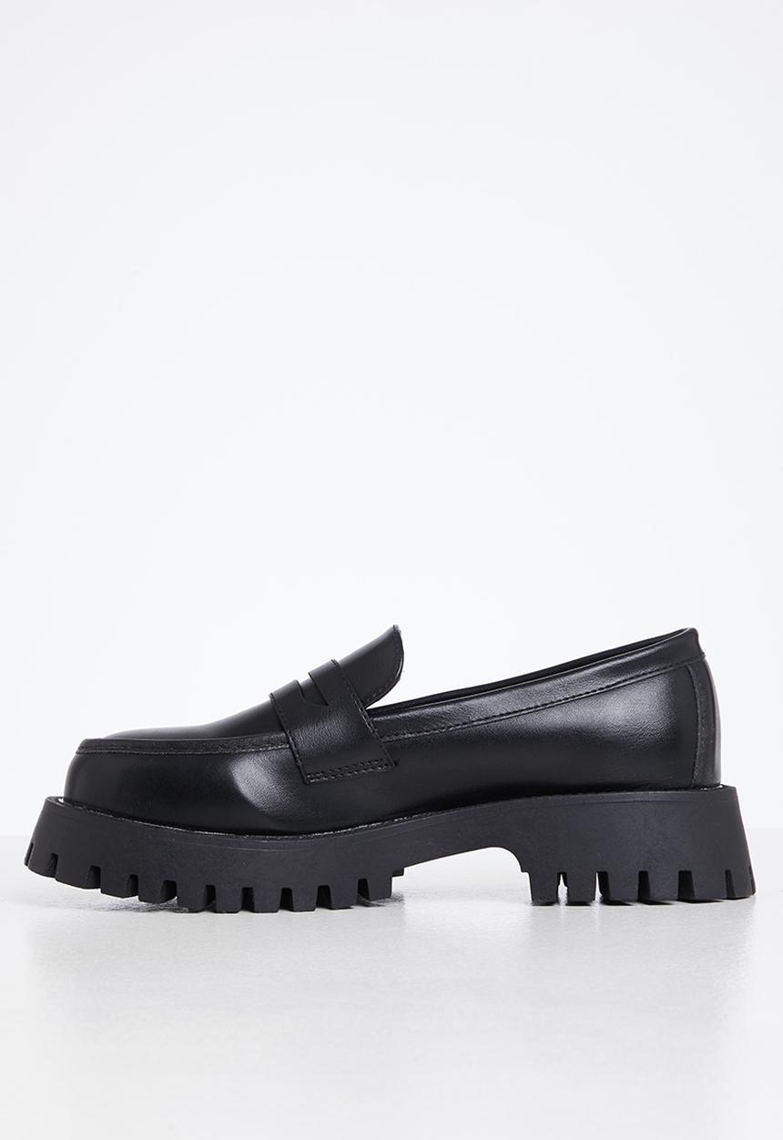 Madison® - Daisy lug sole loafer - black