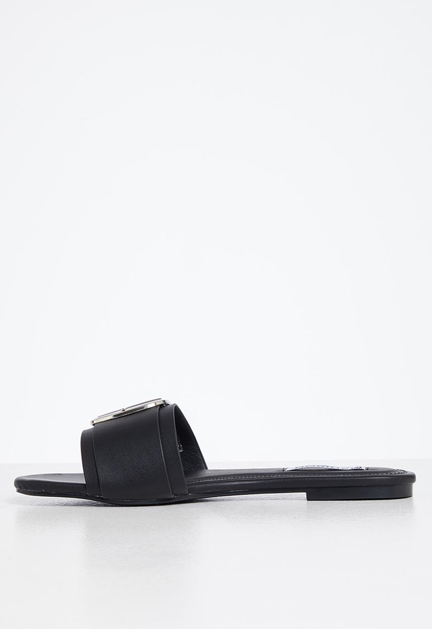Madison® - Caylee big buckle slide - black