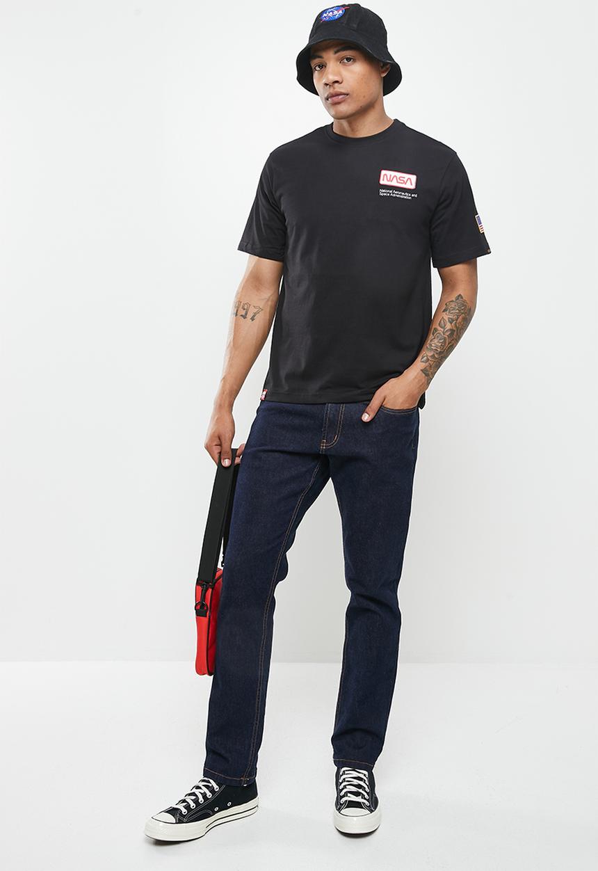 Alpha Industries - Relaxed fit nasa badge T-shirt - black