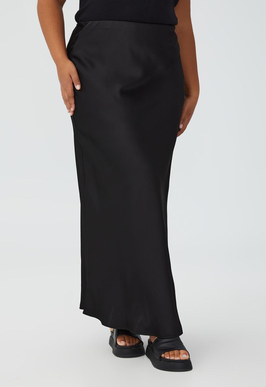 Cotton On - Curve amalfi satin maxi skirt - black