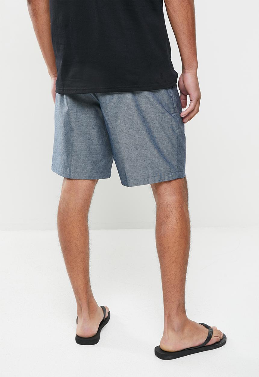 Hurley - Dri breathe 19” walkshorts - obsidian