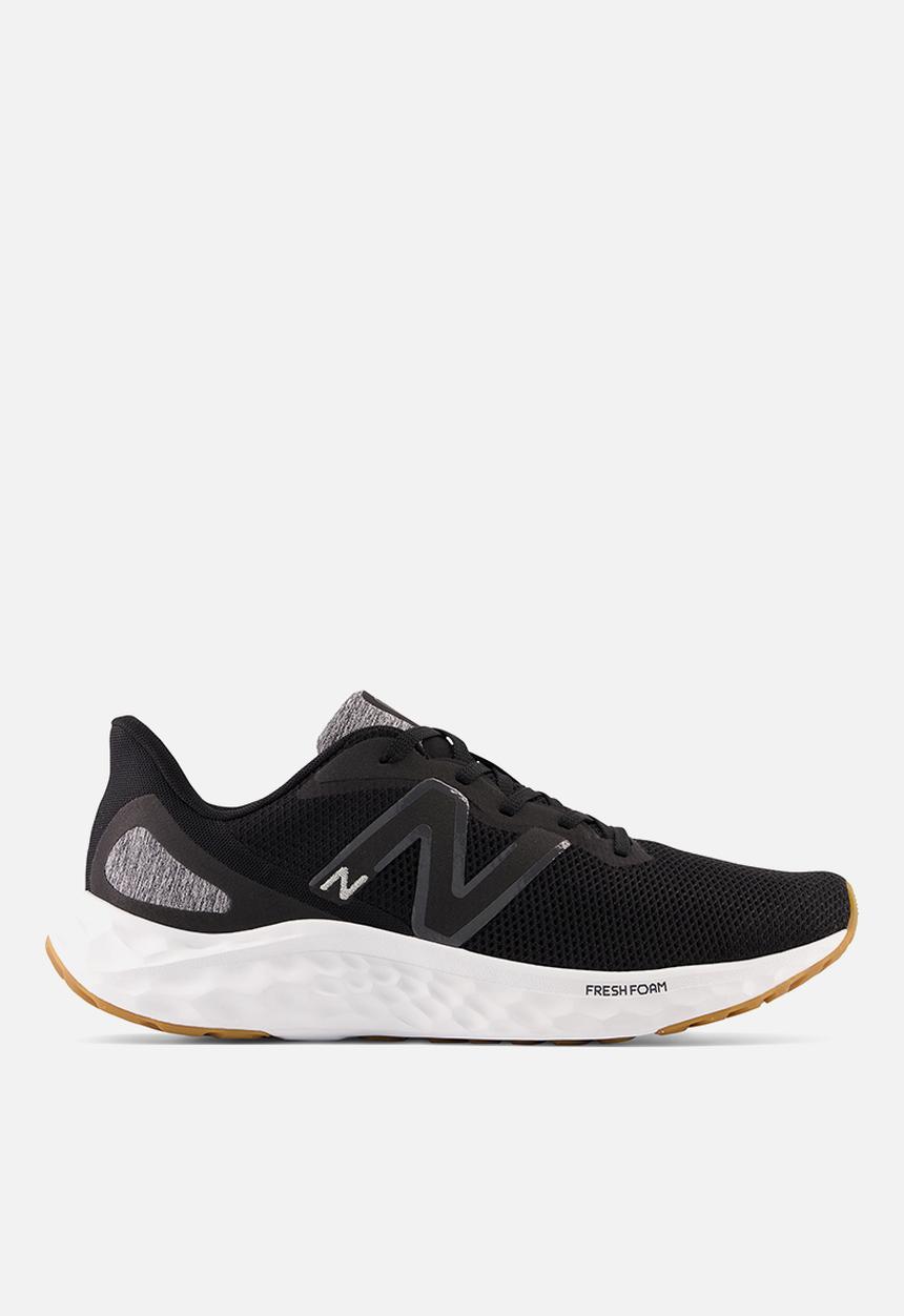 New Balance  - Fresh foam arishi v4 - black