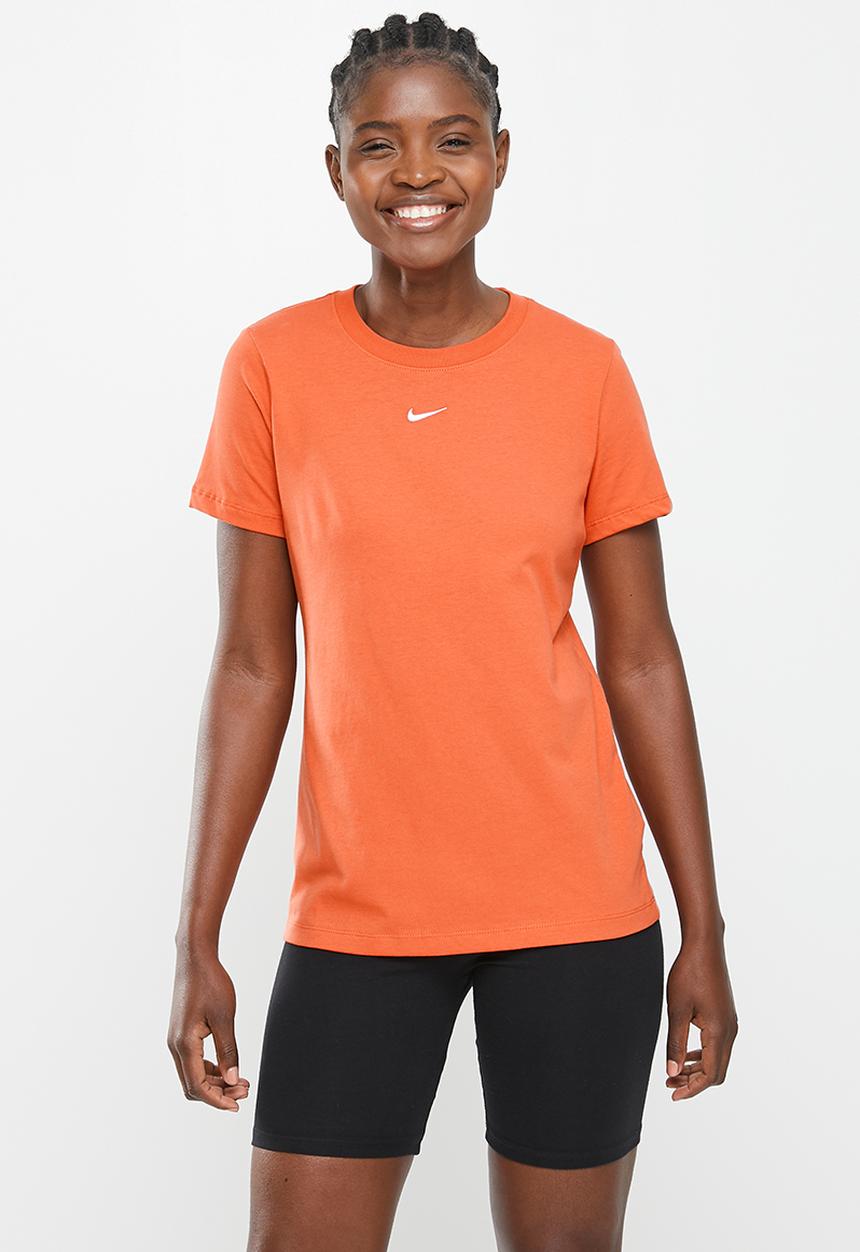Nike - W nsw essential tee short sleeve crew lbr - mantra orange & white