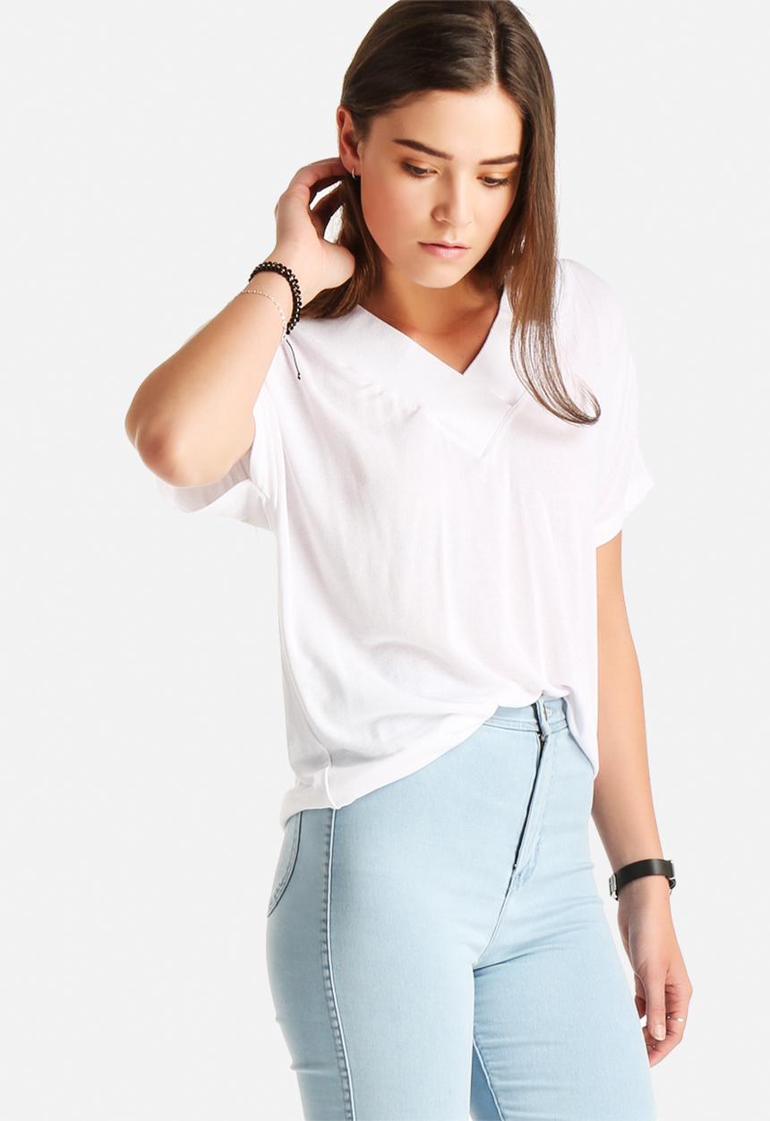 Vero Moda - Busy Rib V-Neck Top