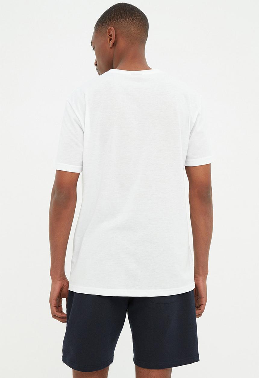 Trendyol - Snoopy printed regular fit tee - white