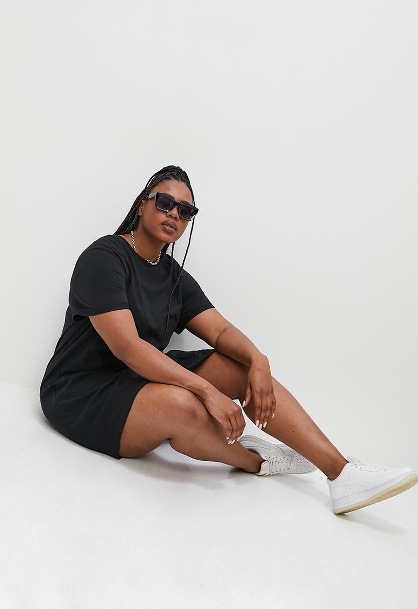 Blake - Plus mini T-shirt dress - black