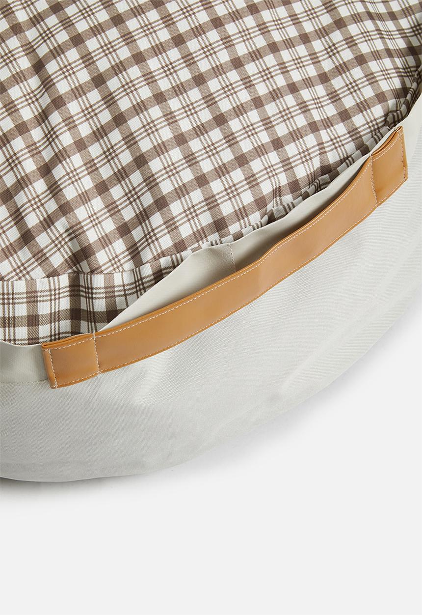 Sixth Floor - Muffin pet  bed-multi