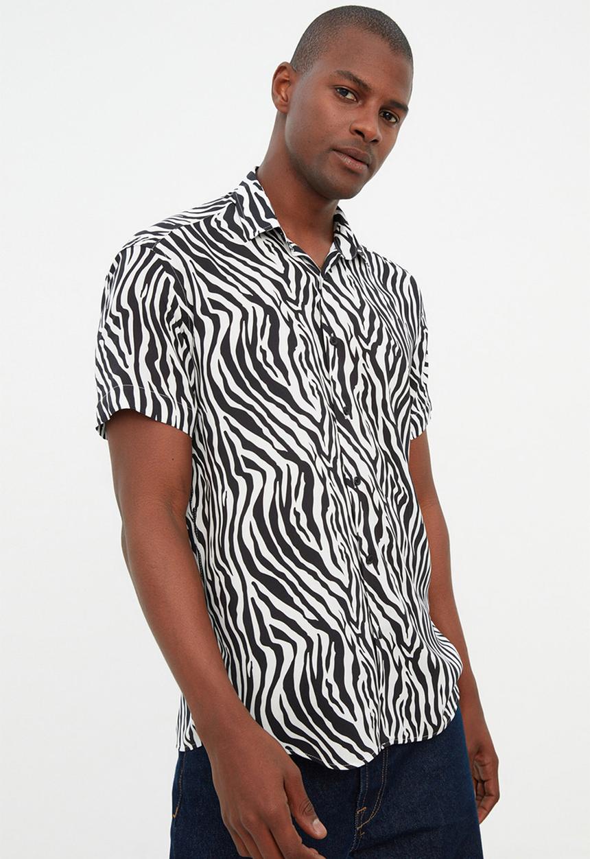 Trendyol - Zebra print regular fit shirt - black