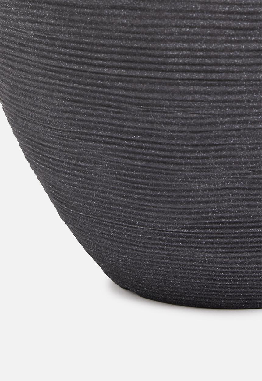 H&S - Ripple planter pot-black