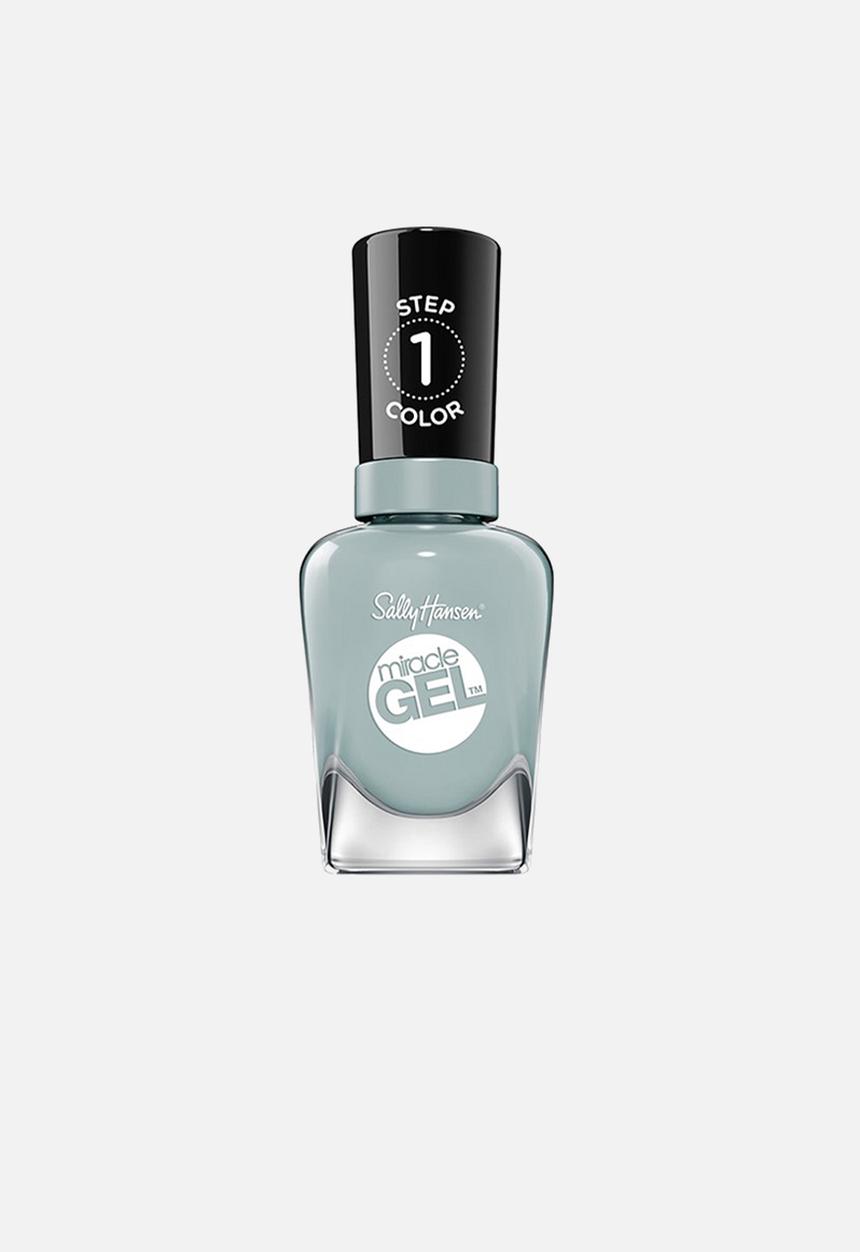 Sally Hansen - Miracle gel nail polish -  giving altitude 672