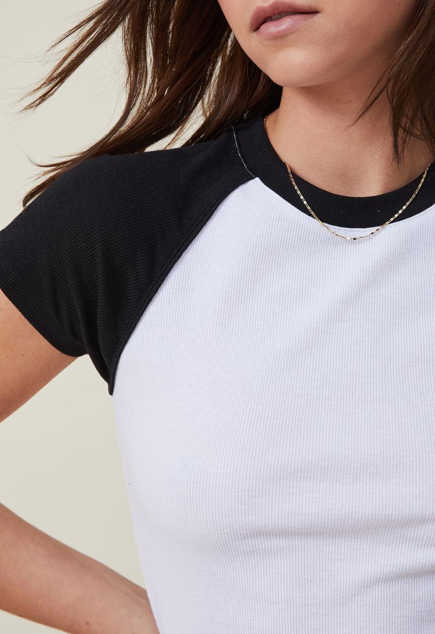 Cotton On - Alana raglan short sleeve tee - white & black