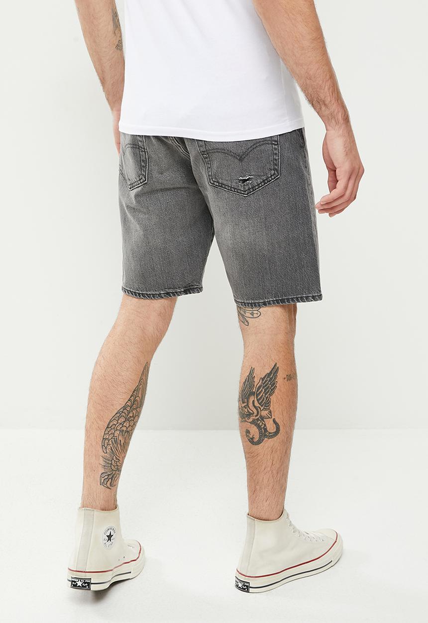 Levi’s® - 501® hemmed short - grey