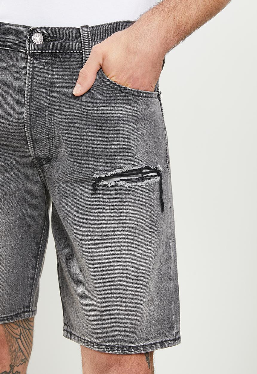 Levi’s® - 501® hemmed short - grey