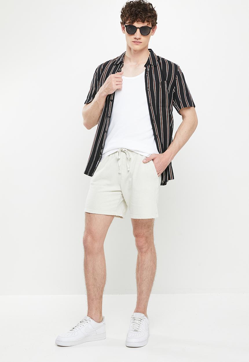 Cotton On - Pigment fleece short - ecru