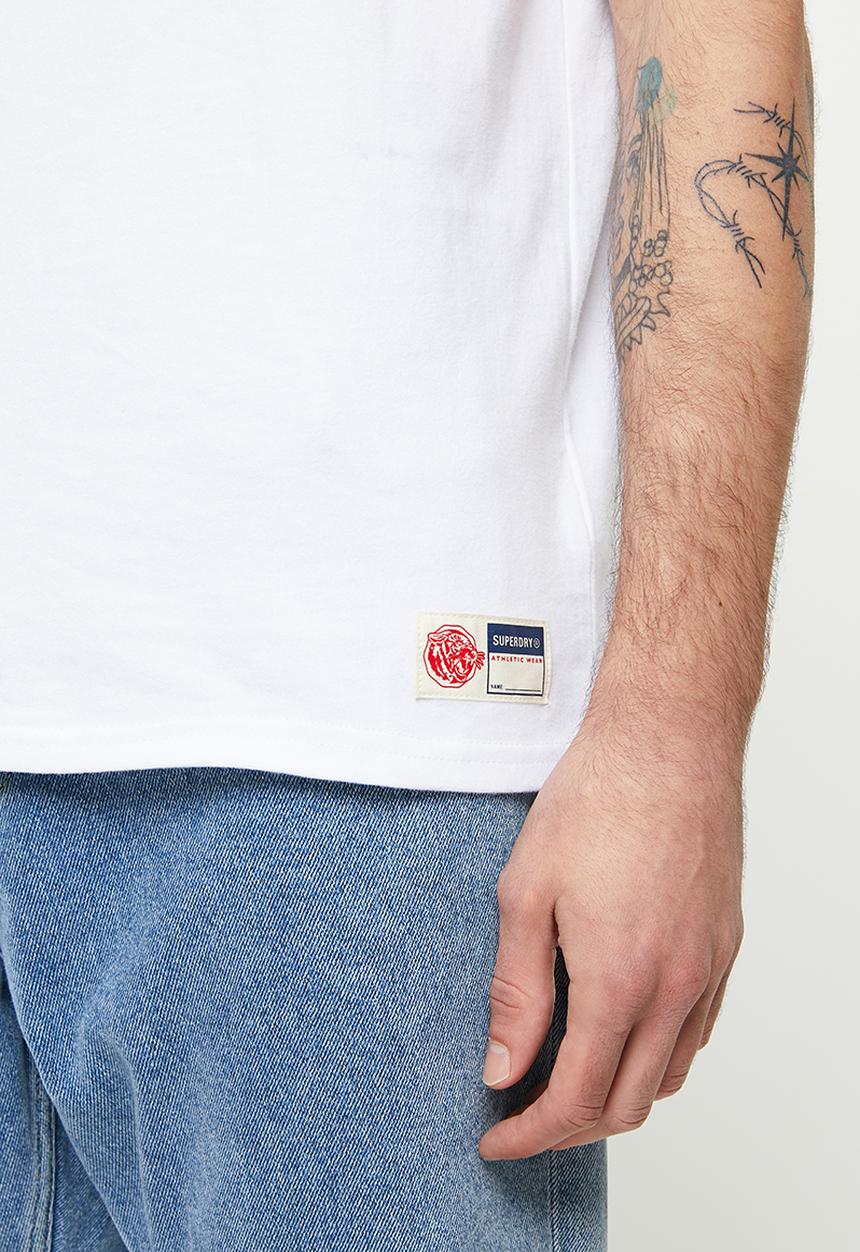 Superdry. - Vintage script style coll tee - brilliant white