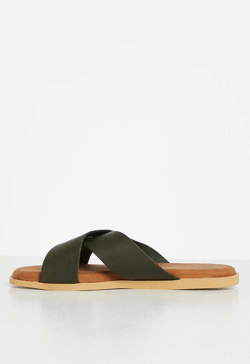 edit - Lila slide - khaki