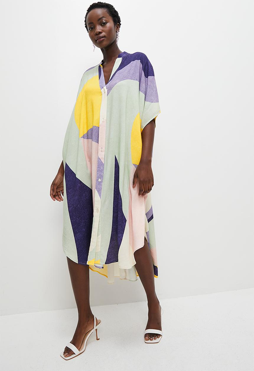 VELVET - Mandarin collar kaftan dress - abstract