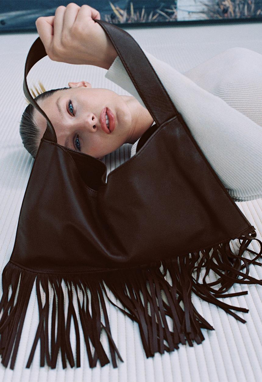 MANGO - Fringe leather bag - chocolate