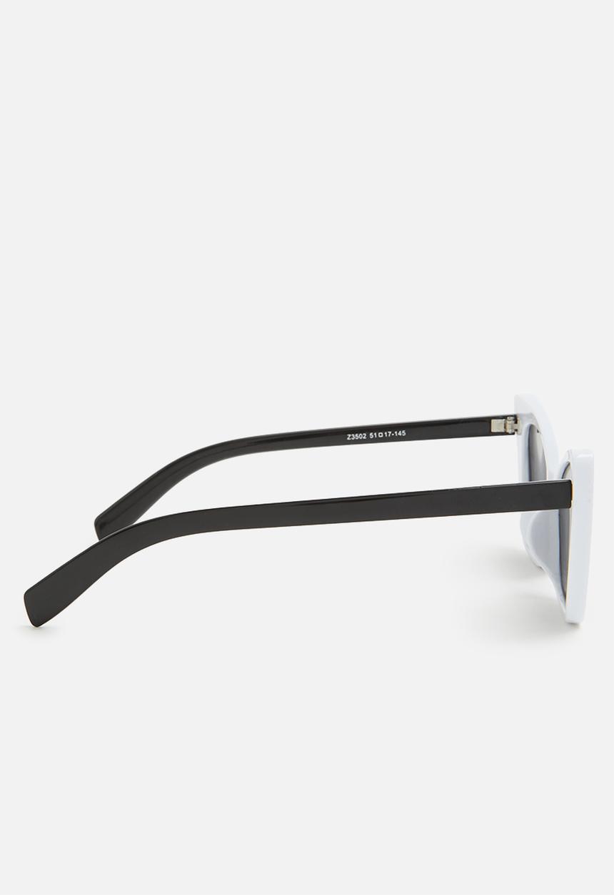 Superbalist - Nicky cateye sunglasses - white