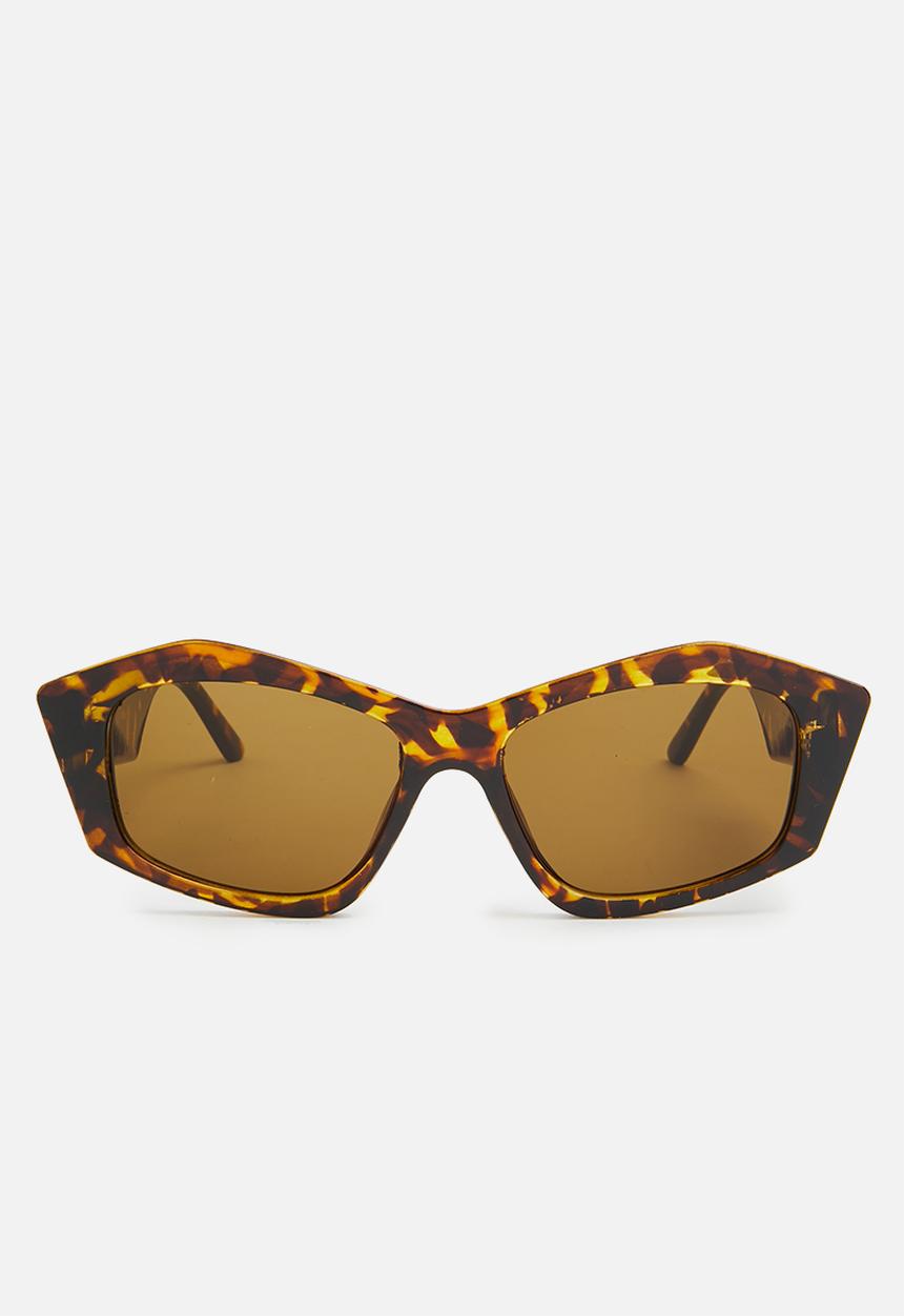 Superbalist - Sabrina cateye sunglasses - brown