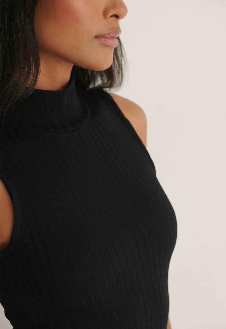 NA-KD - High neck rib sleeveless dress - black