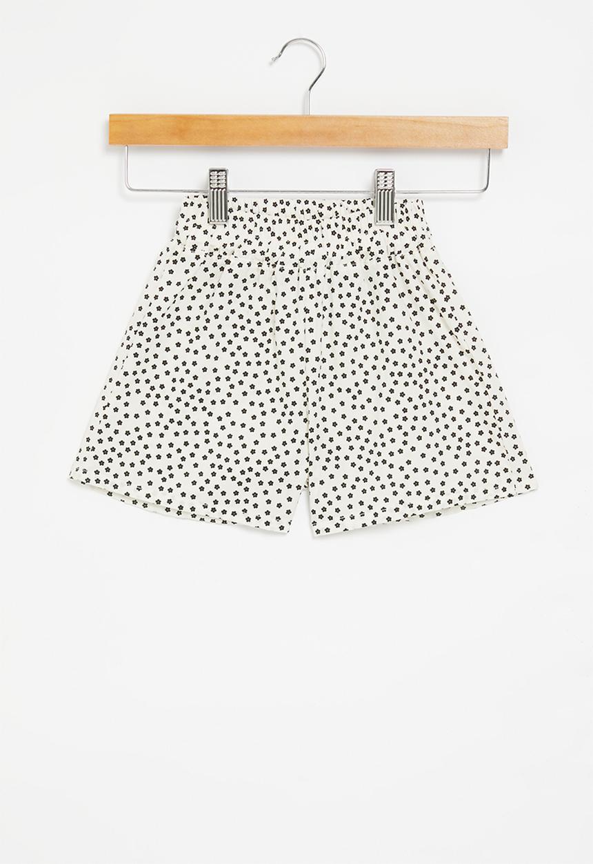 Pop Candy - Shorts with flowers - white & black 