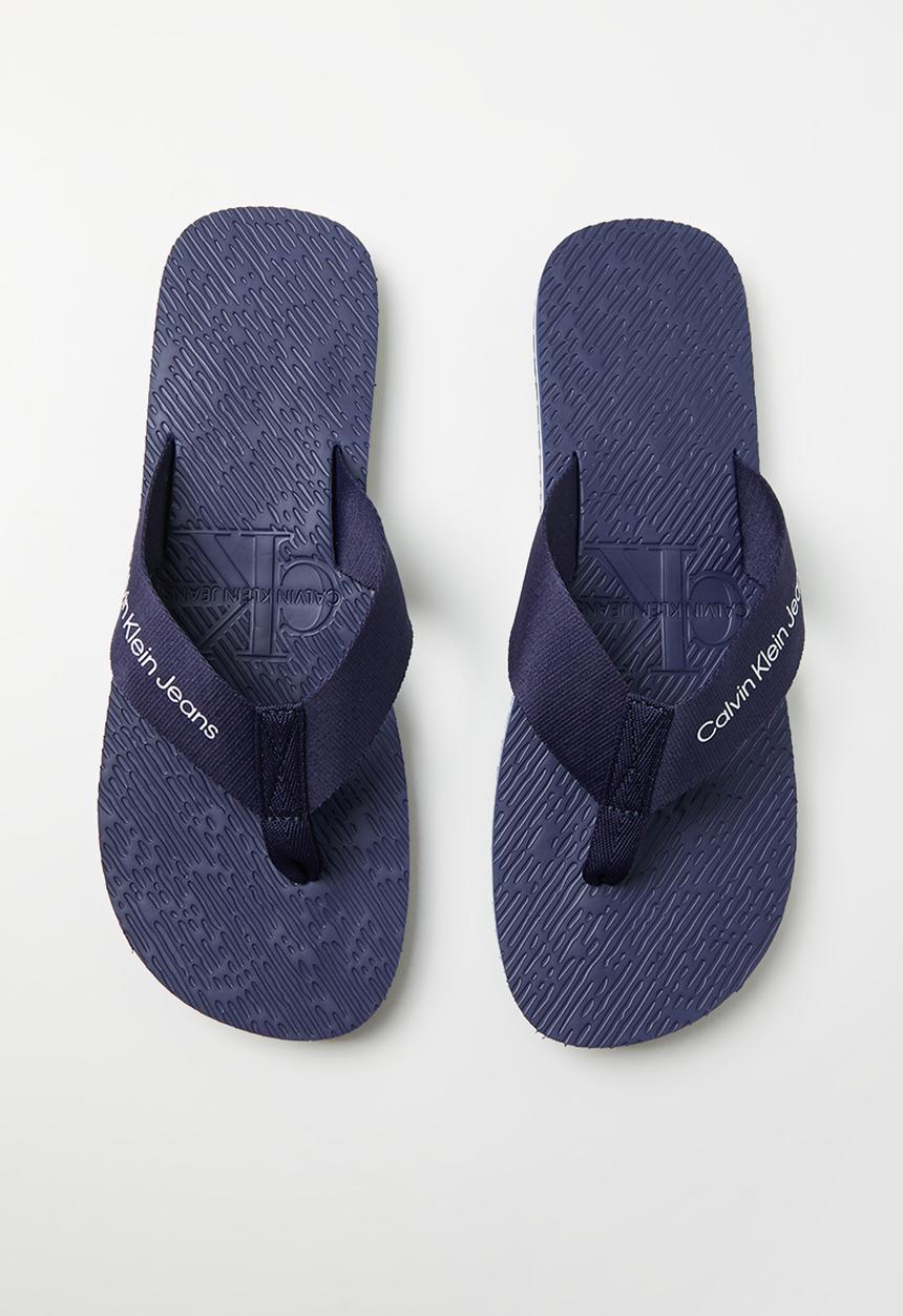 Calvin Klein - Institutional bold logo - navy