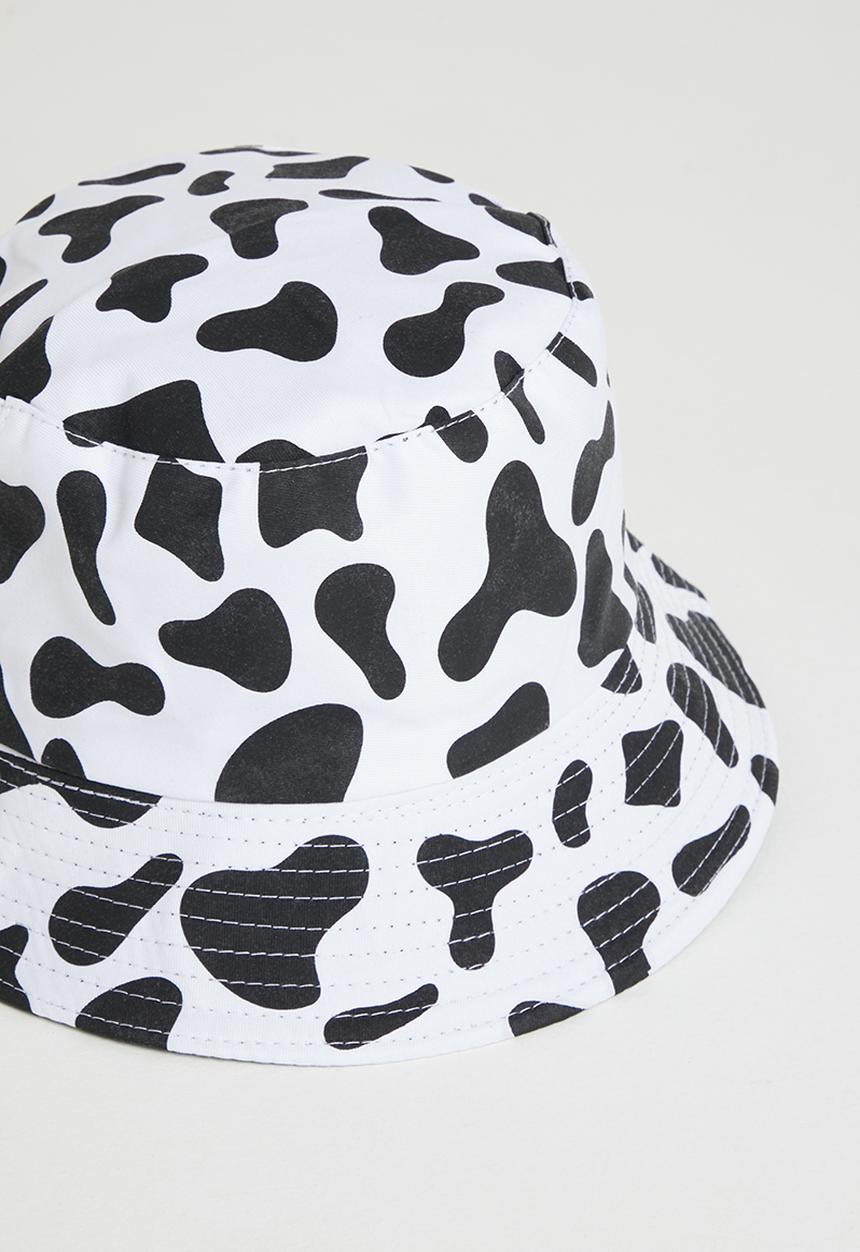 Superbalist - Cow print bucket hat - black & white