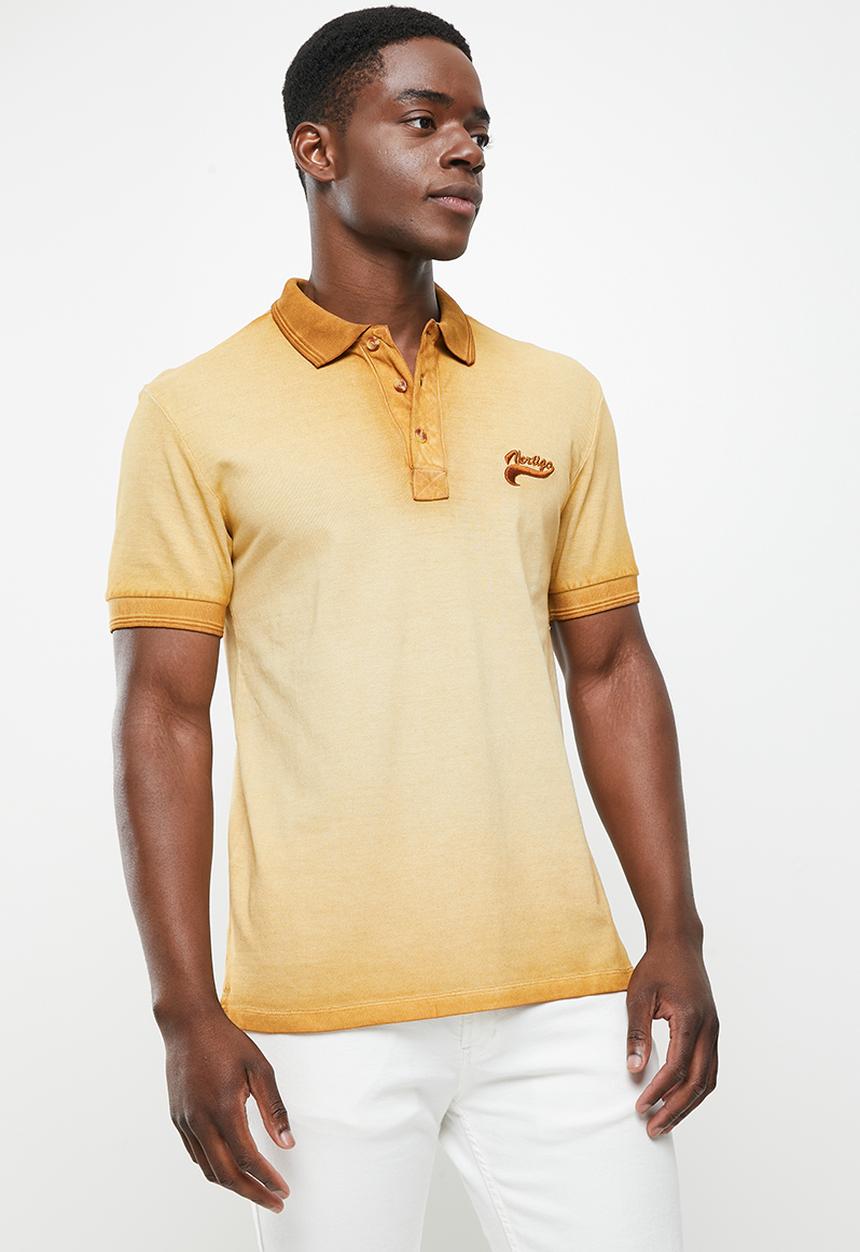 Vertigo - Vertigo embroidered reverese pigment dyed golfer - buckthron brown