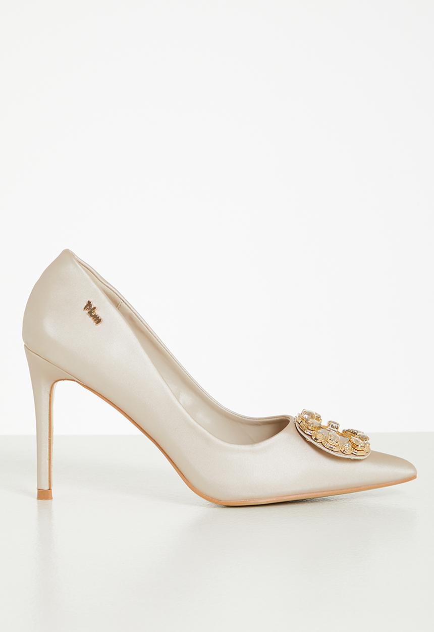 Plum - Carla barely there court heel - champagne