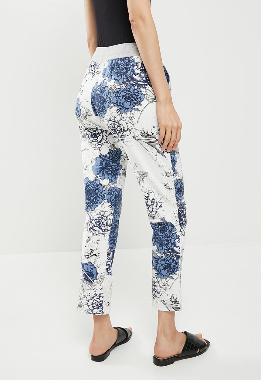 Stella Morgan - Flower printed knit capri pants - blue