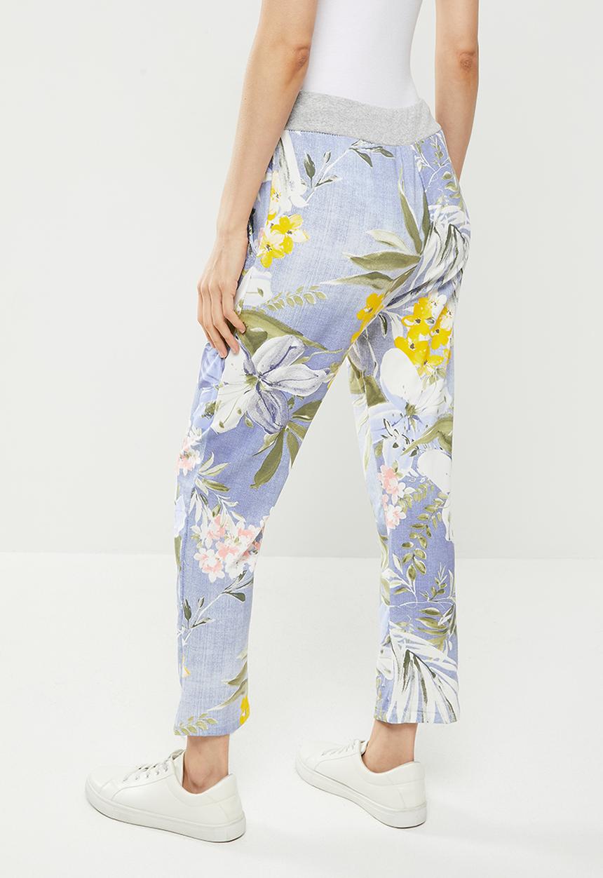 Stella Morgan - Floral printed knit capri pants - multi 