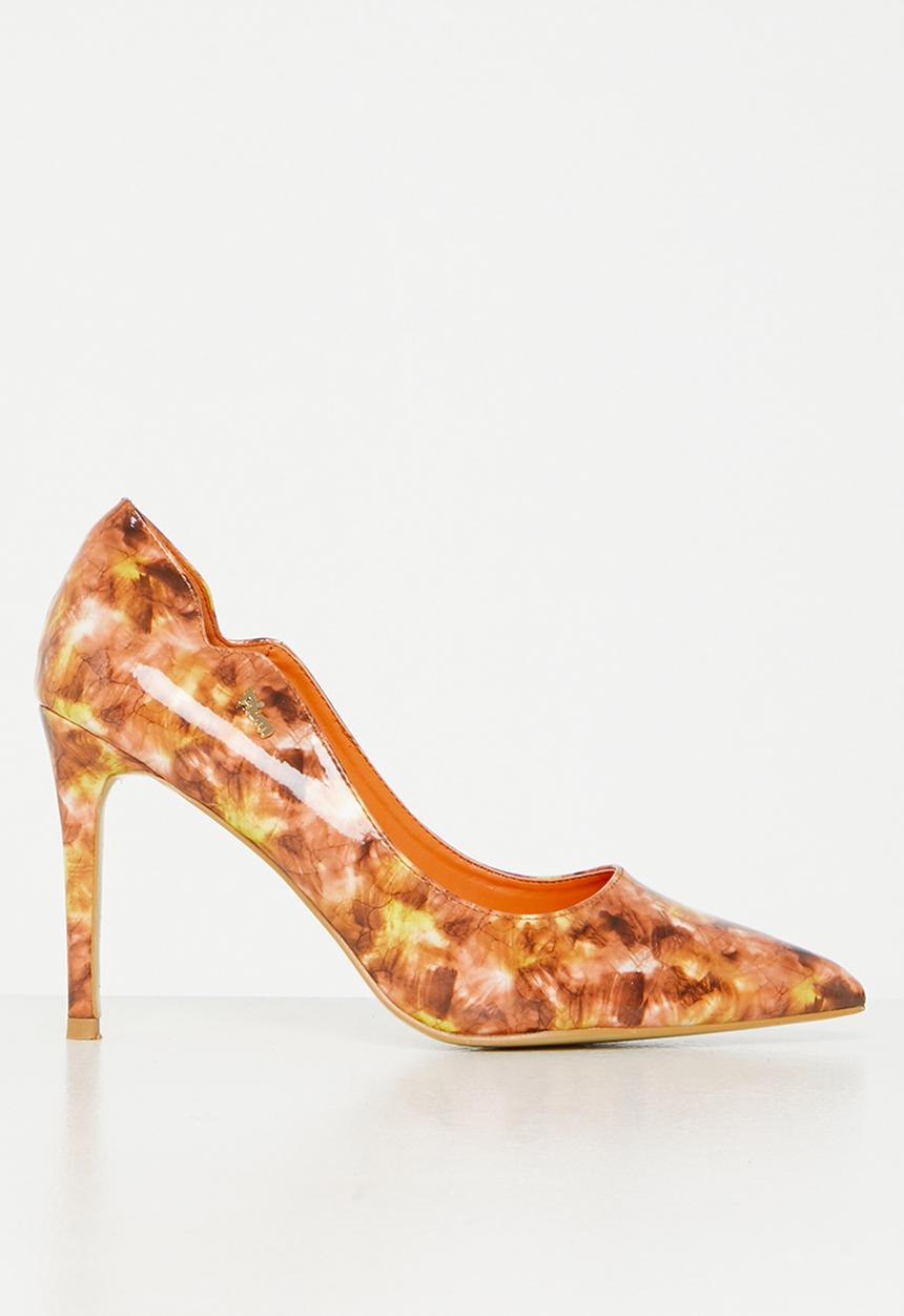 Plum - Tangerine court heel - orange