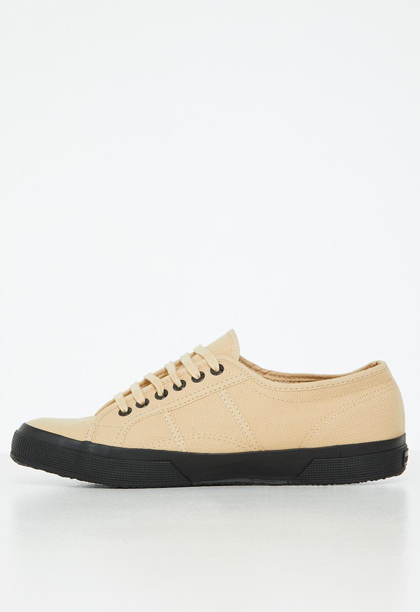 SUPERGA - 2750 Cotu classic - alr almond buff & black trim