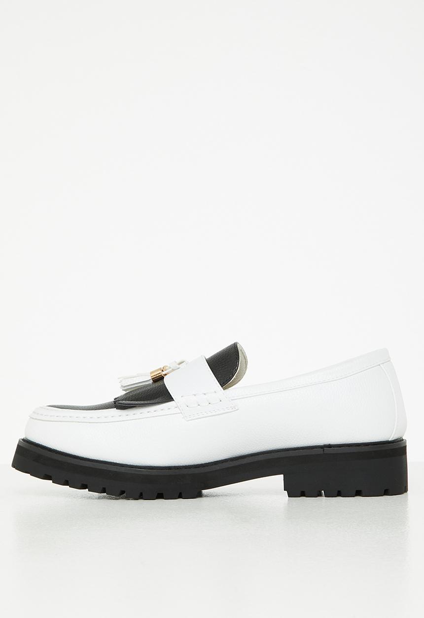 Jonathan D - J kiltie tassel - white/black