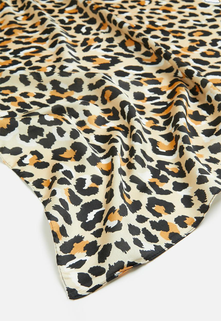 Superbalist - Leopard print neckerchief - beige & black