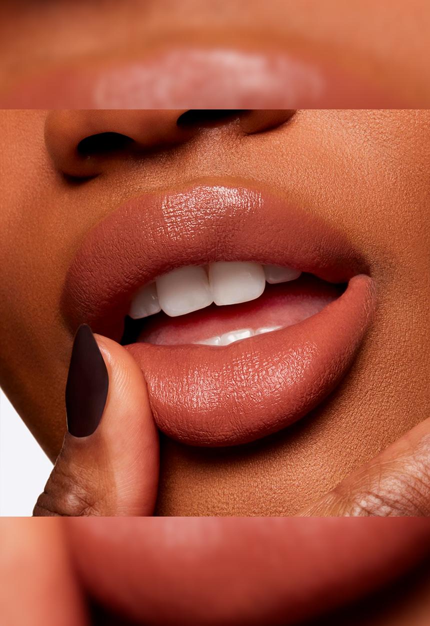 MAC - Powder Kiss Velvet Blur Slim Stick - Spice World