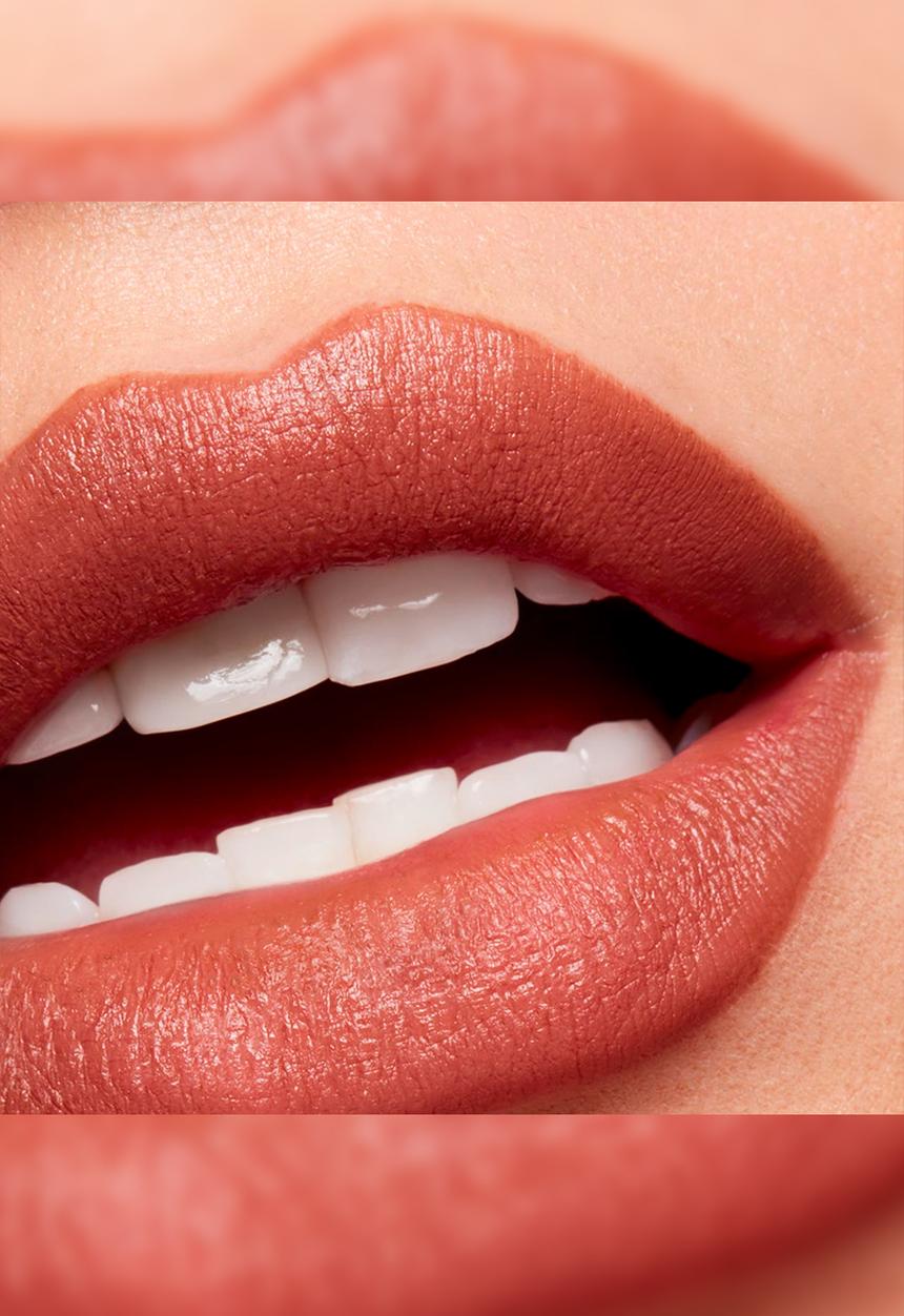 MAC - Powder Kiss Velvet Blur Slim Stick - Spice World