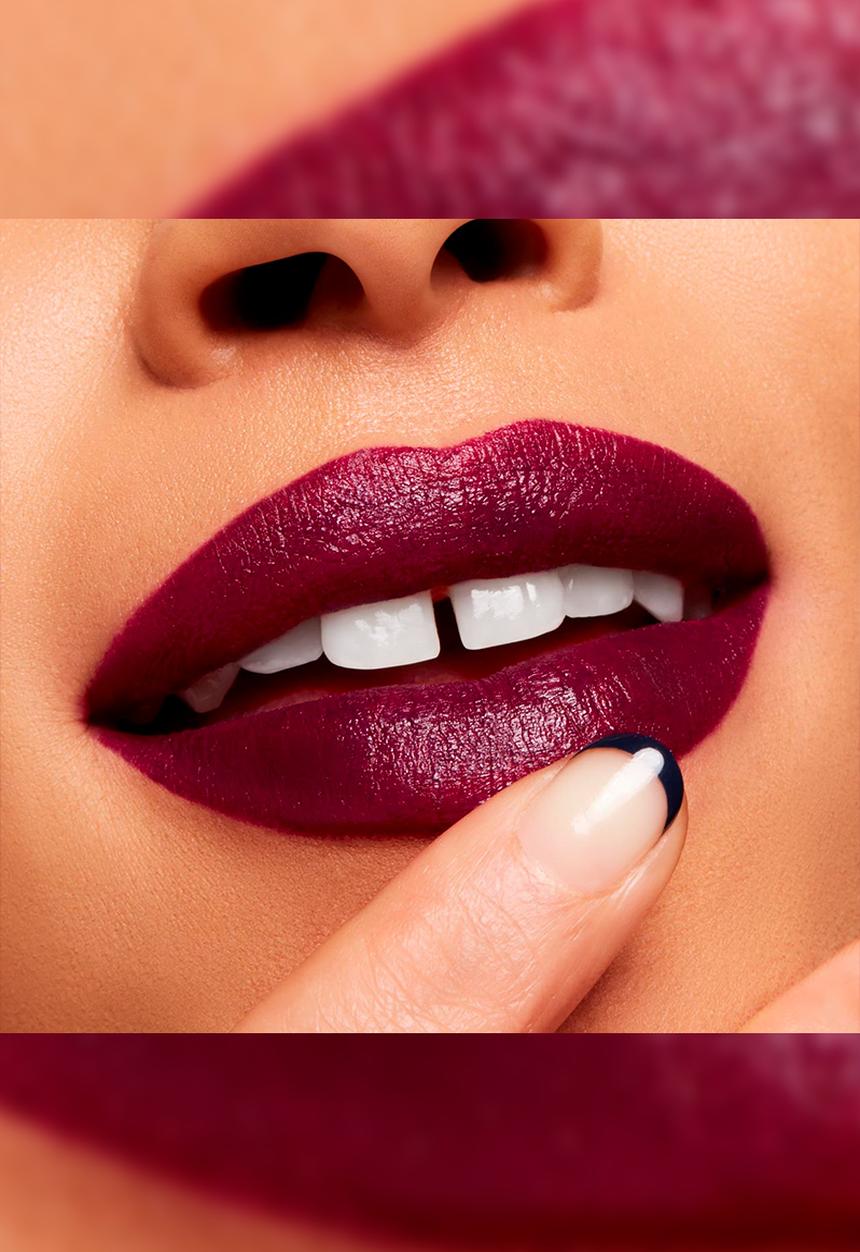 MAC - Powder Kiss Velvet Blur Slim Stick - Wild Rebel