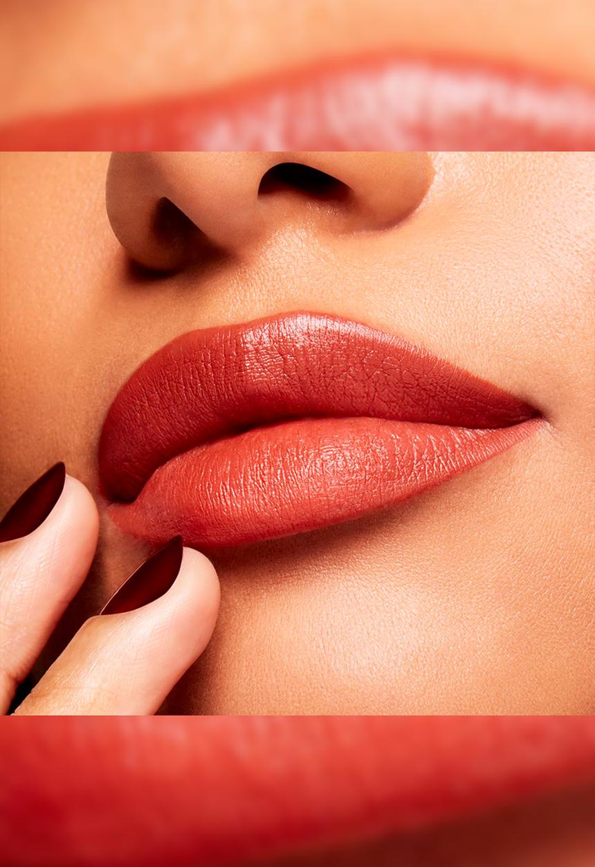 MAC - Powder Kiss Velvet Blur Slim Stick - Marrakesh Mere
