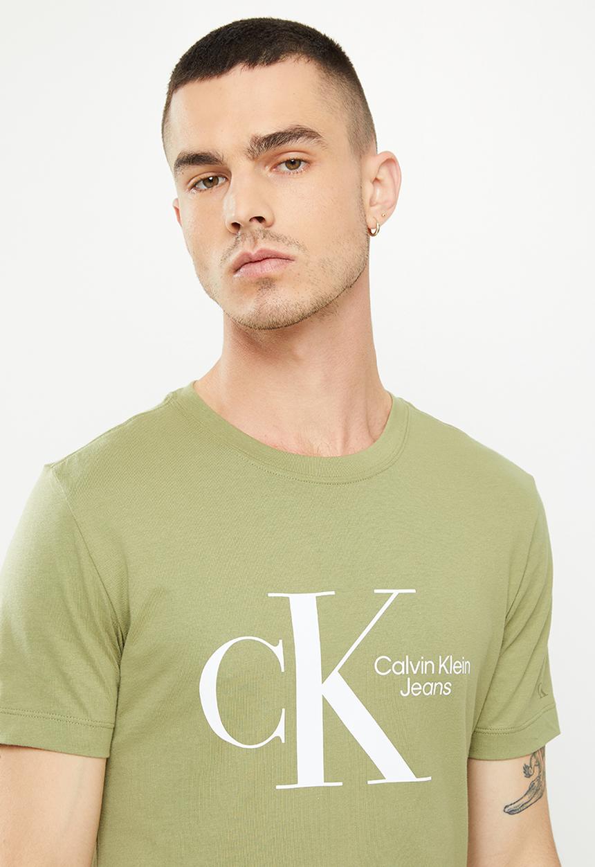 Calvin Klein - Dynamic ck center chest tee - faded olive