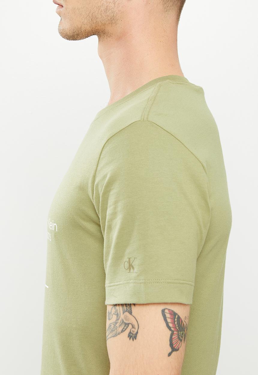 Calvin Klein - Dynamic ck center chest tee - faded olive