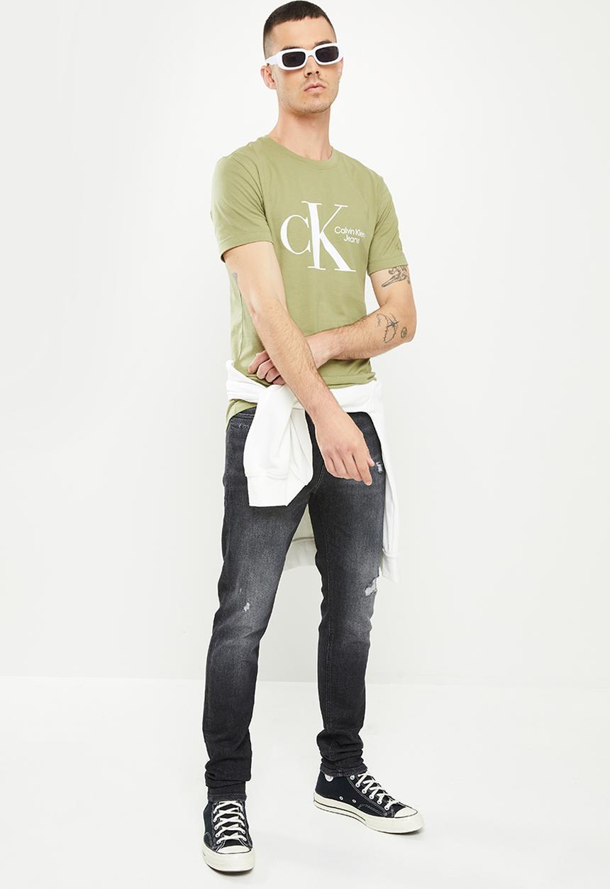 Calvin Klein - Dynamic ck center chest tee - faded olive