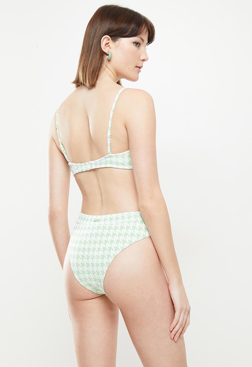 Roxy - Check it moderate mw - sprucetone check