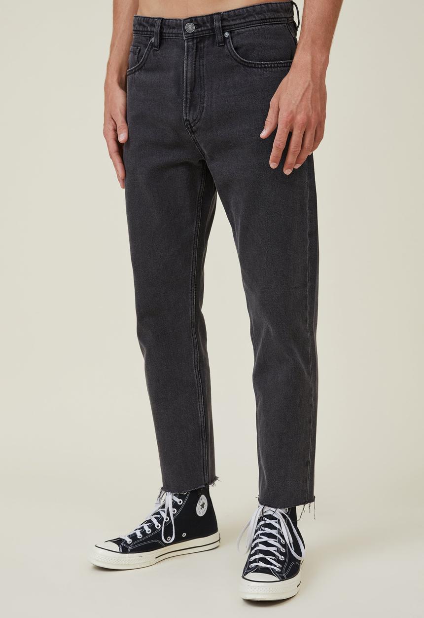 Cotton On - Crop tapered jean - raw hem black dawn