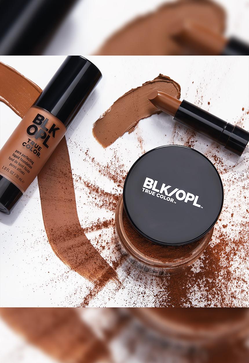 Black Opal - TRUE COLOR® Pore Perfecting Liquid Foundation - Warm Almond