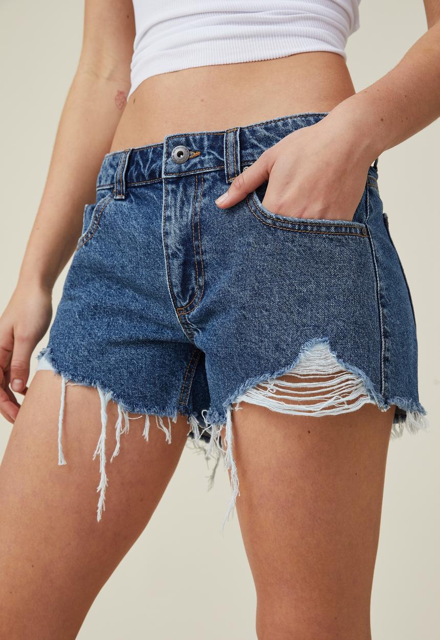 Cotton On - Low rise denim short - arctic blue rip