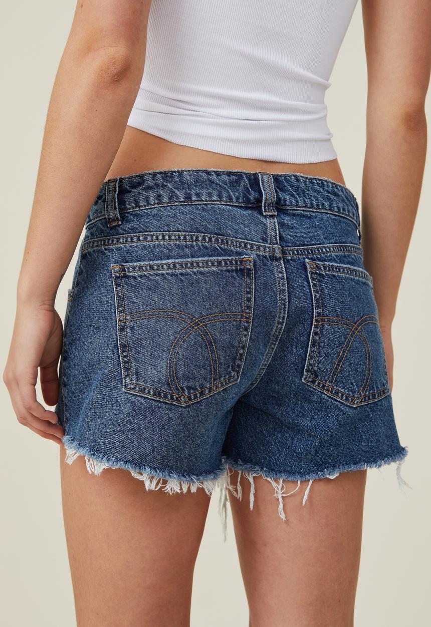 Cotton On - Low rise denim short - arctic blue rip