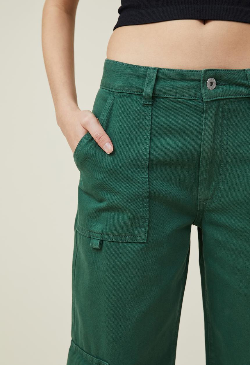 Cotton On - Low rise cargo denim jean - pine forest green