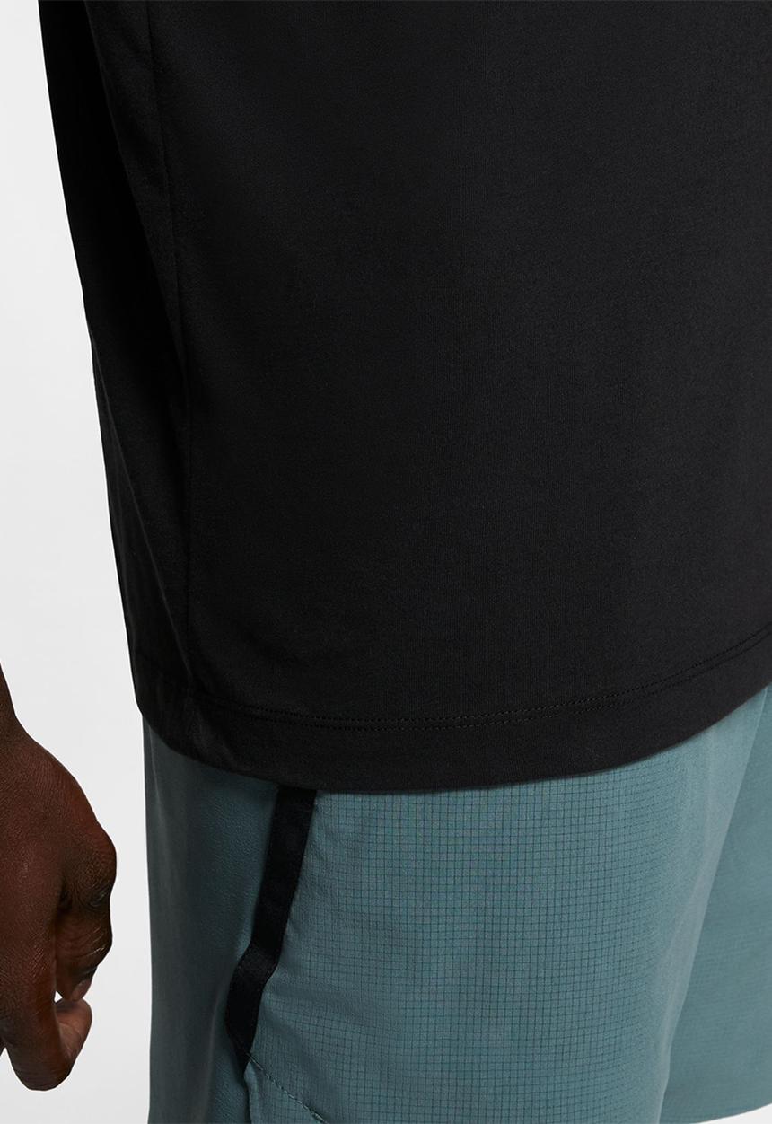 Nike - Dri-FIT training tee - black/white